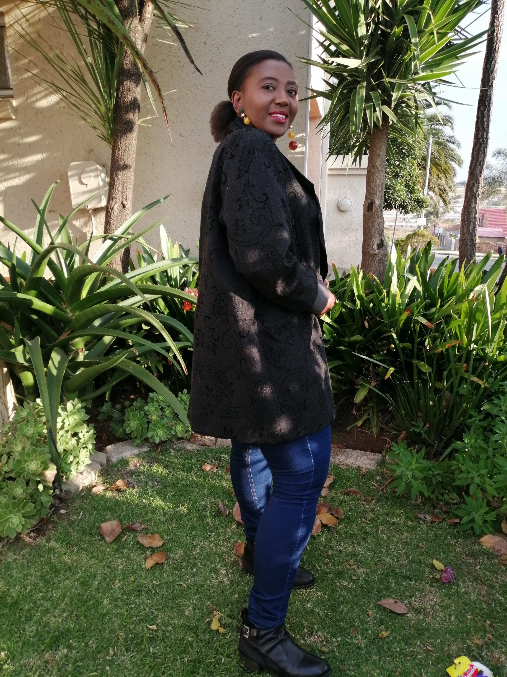 Ladies Charcoal Drop Notch Shawl Collar - Image 5